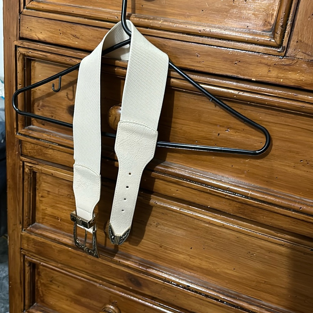 Beige stomach belt  size small